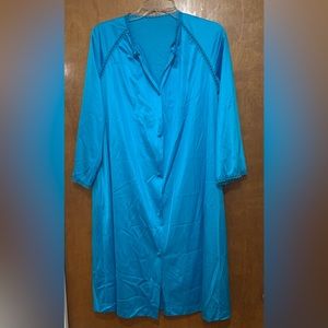 Vanity Fair Robe  (Size - SML)